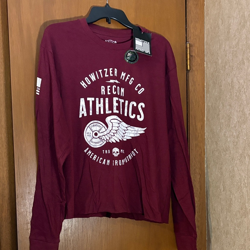 L NWT Howitzer MFG Co Recon Athletics Long Sleeve Tee - Burgundy